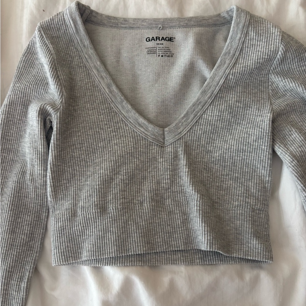 Garage Women's Grey Ribbed V-Neck Top